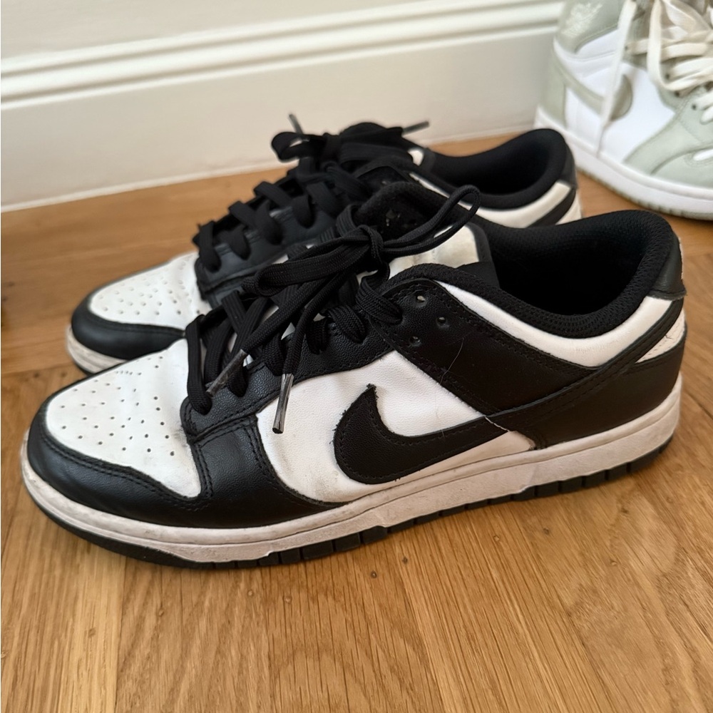 Nike Panda Dunks